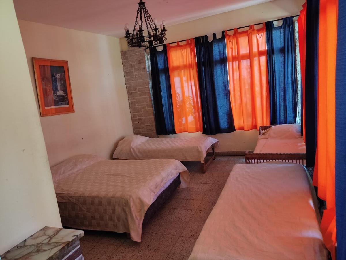 Olivos, Posada Y Habitaciones Buenos Aires Exteriör bild